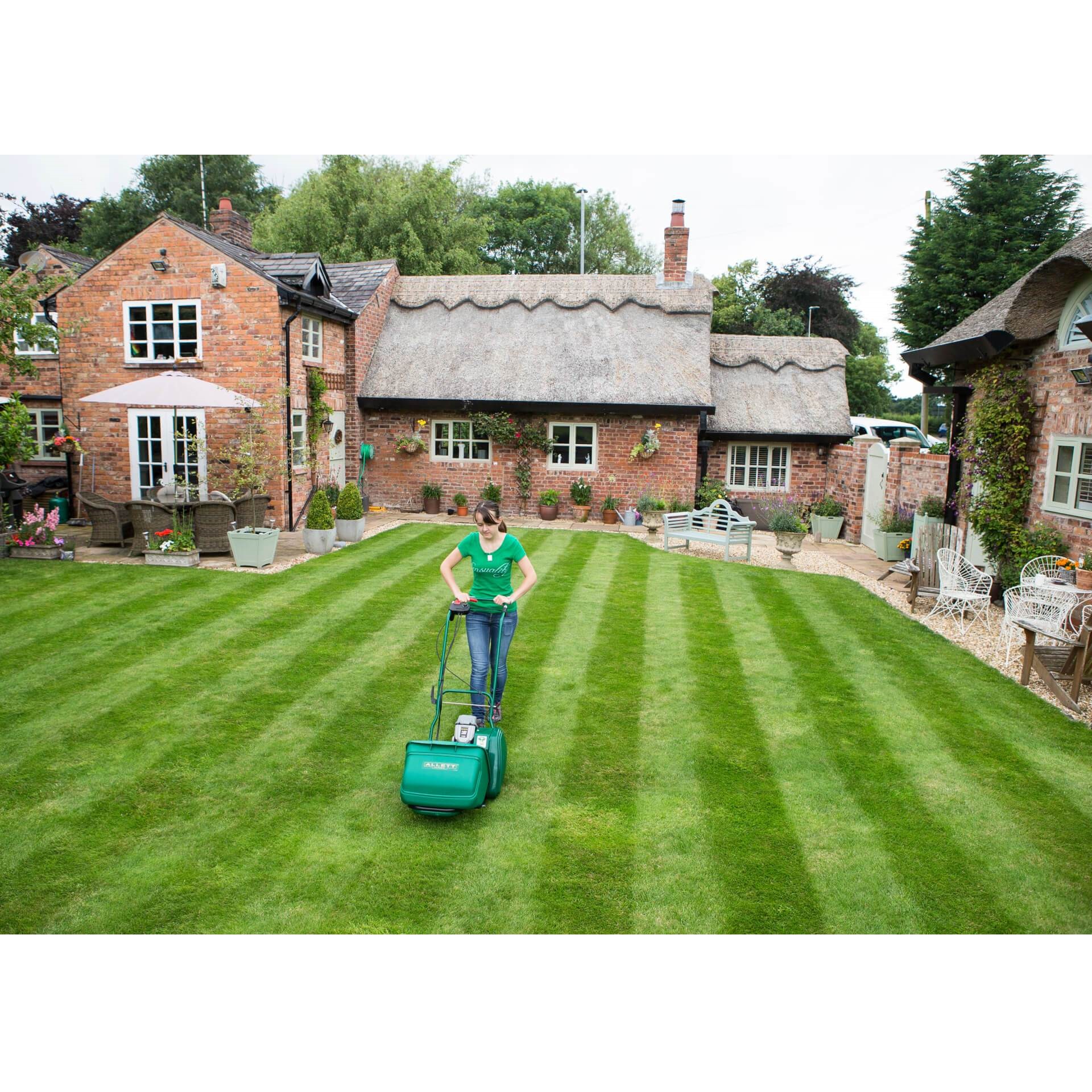 ALLETT LIBERTY 30 Cordless Cylinder Mower (Kit) - Image 6