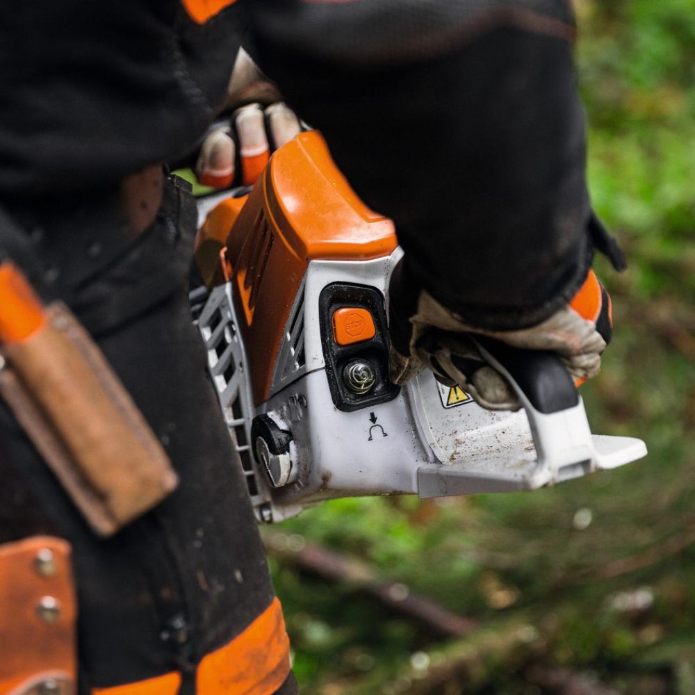 STIHL MS 500i Petrol Chainsaw - Image 4